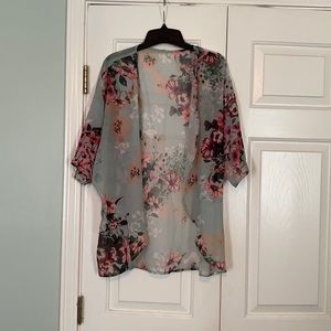 Light green Floral sheer kimono